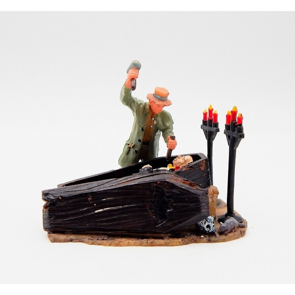 Lemax Spooky Town Collection Vampire Hunter #73612 Table Accent 2007 Coffin - Picture 3 of 12